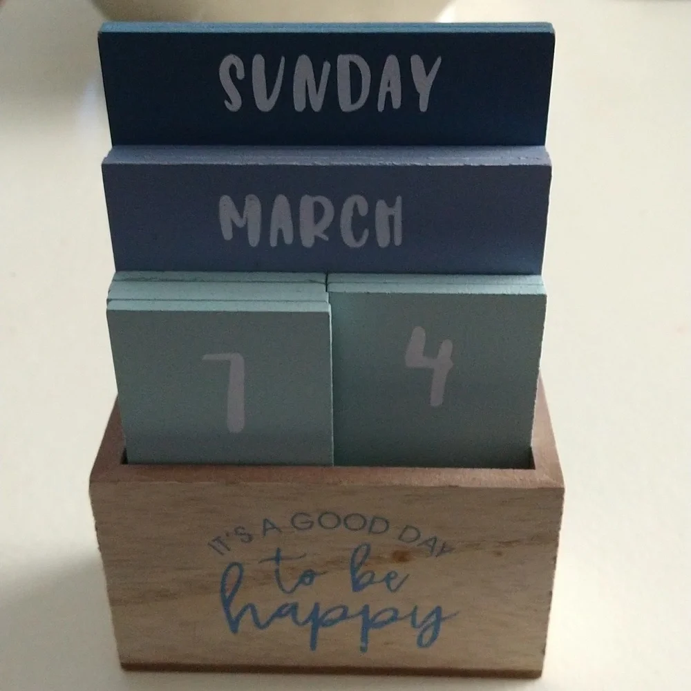 Teachers Desk Gift Wooden Desk Calendar